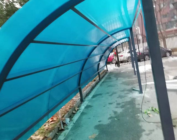 停車(chē)篷
